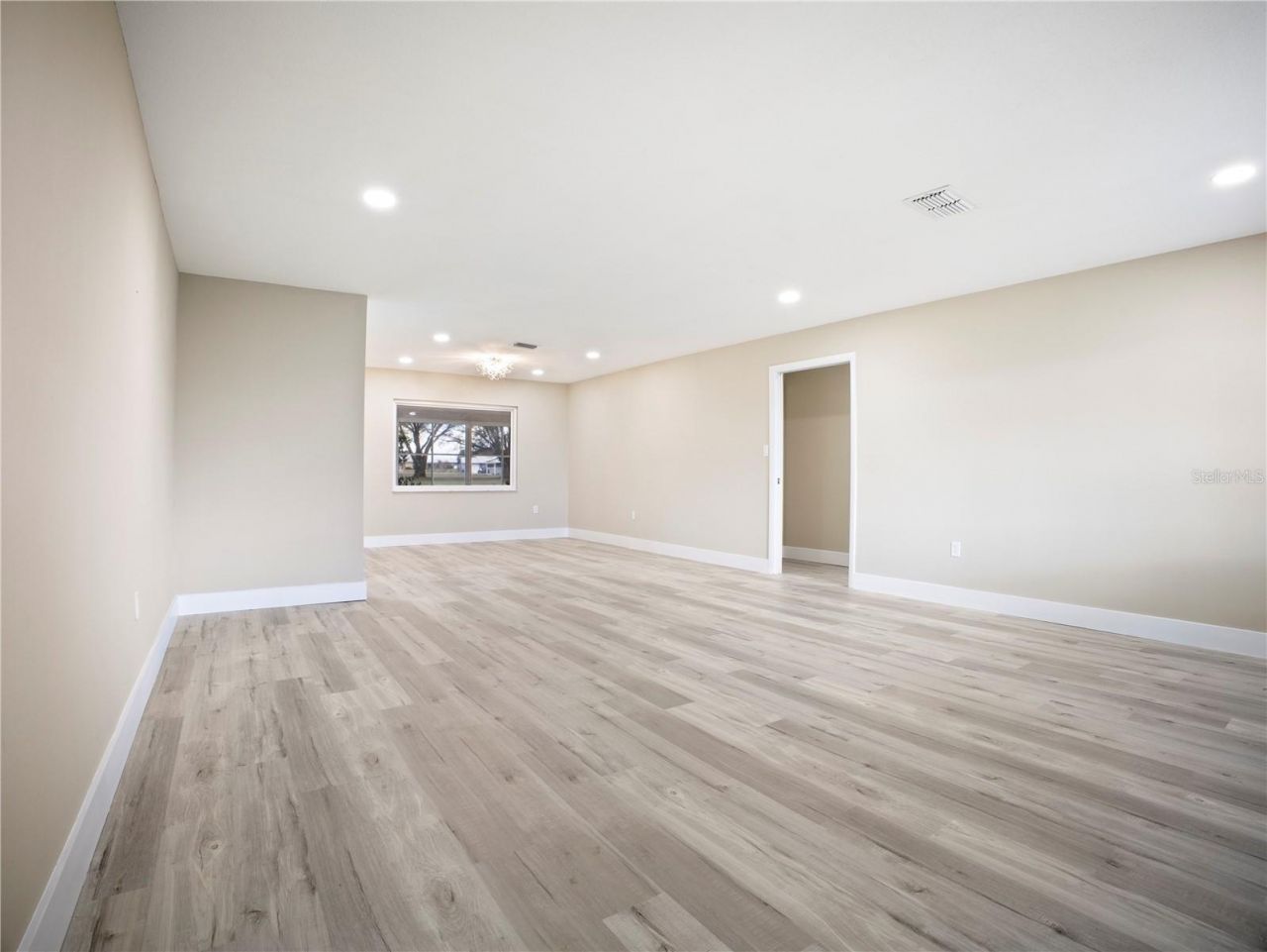 196 W Lake Damon Drive, Avon Park, FL 33825 Photo