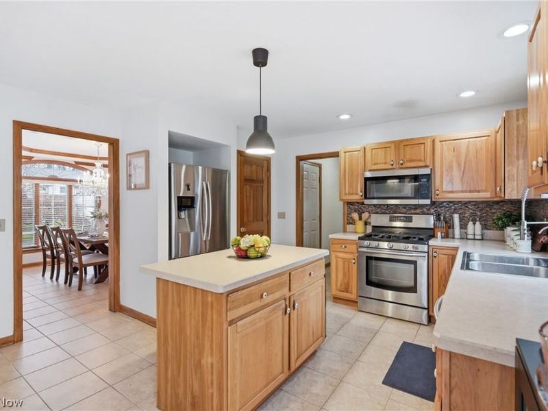 2031 Celestial Drive NE, Warren, OH 44484 Photo 14