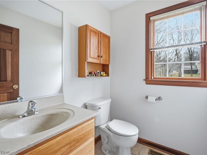 2031 Celestial Drive NE, Warren, OH 44484 Photo 17