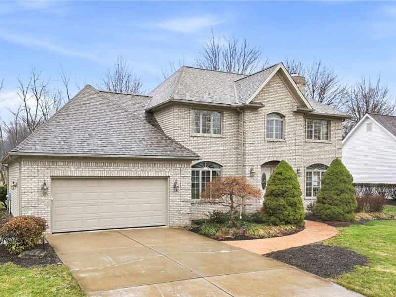 2031 Celestial Drive NE, Warren, OH 44484 Photo 2