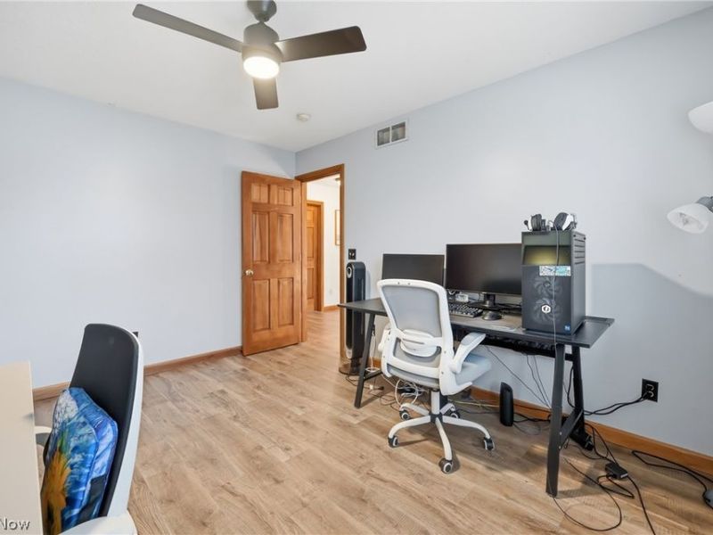 2031 Celestial Drive NE, Warren, OH 44484 Photo 32