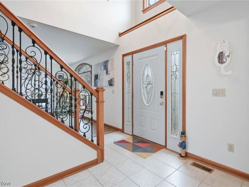 2031 Celestial Drive NE, Warren, OH 44484 Photo 4