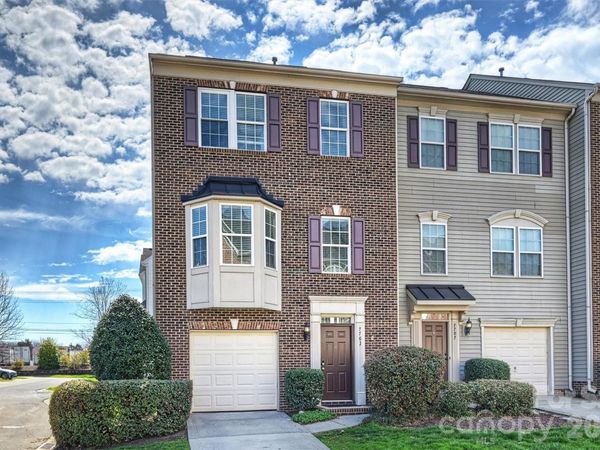7703 Jackson Pond Drive, Charlotte, NC 28273