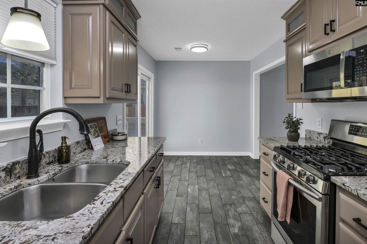 129 Montclaire Circle Photo 4