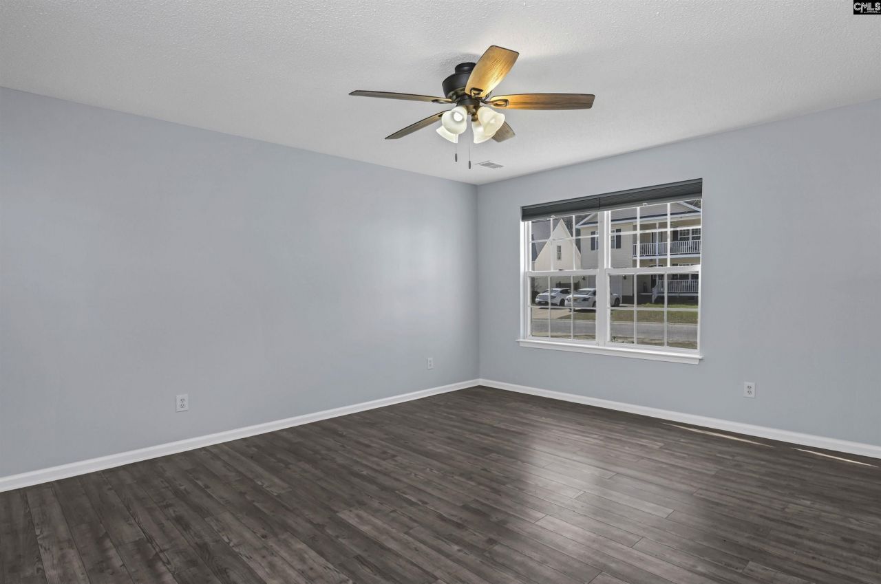 129 Montclaire Circle Photo 7