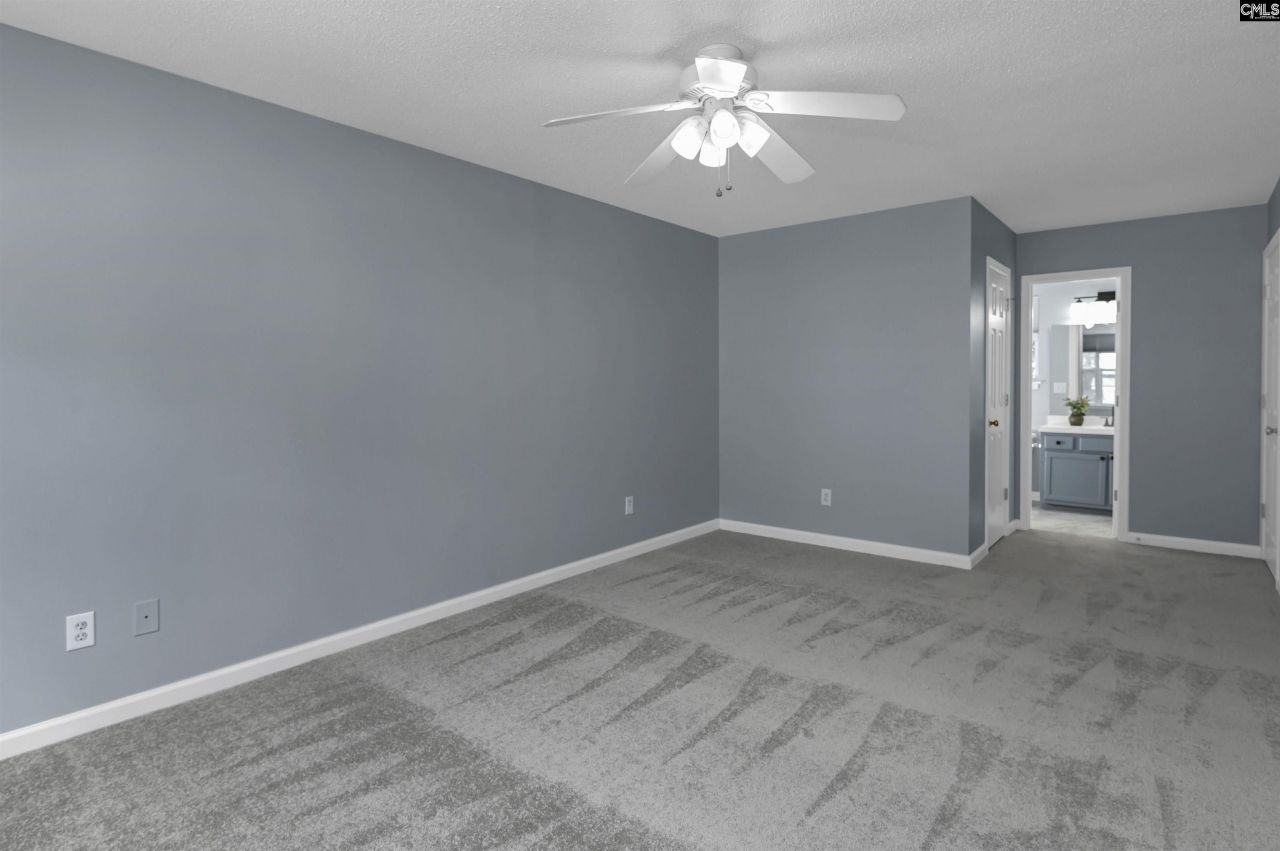 129 Montclaire Circle Photo 8