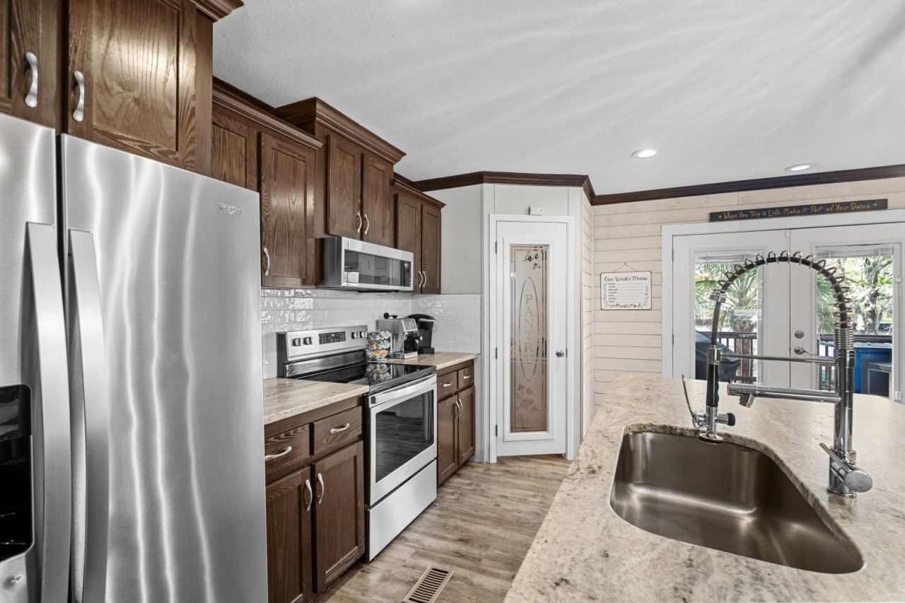 2380 John Henry Ln. Photo 13