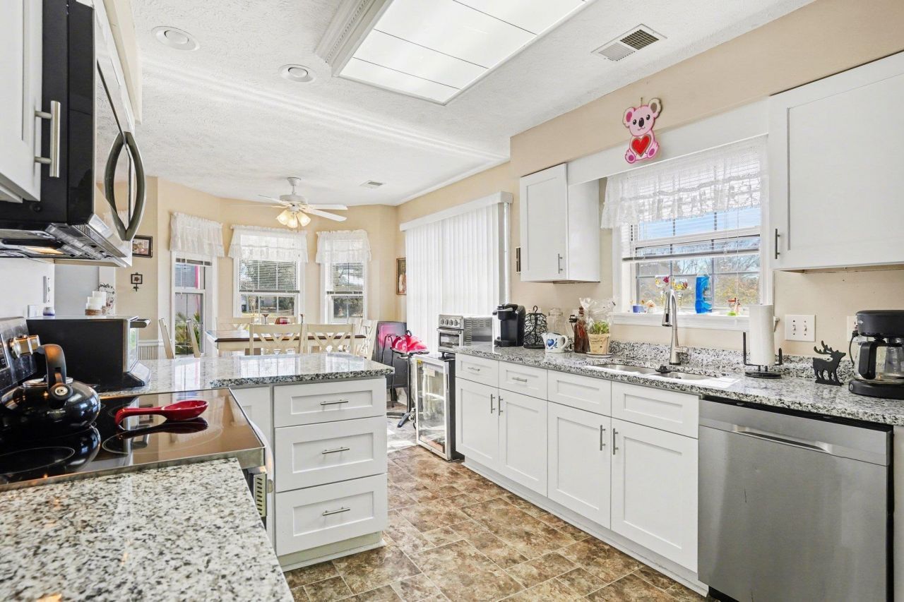 552 Bucks Trail Photo 11