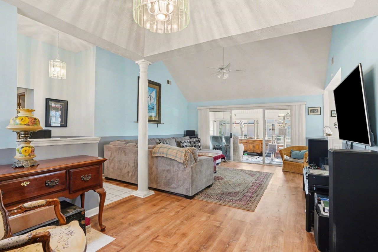 552 Bucks Trail Photo 13