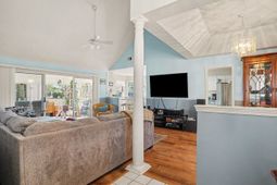 552 Bucks Trail photo 4