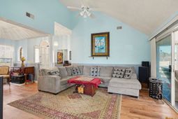 552 Bucks Trail photo 4