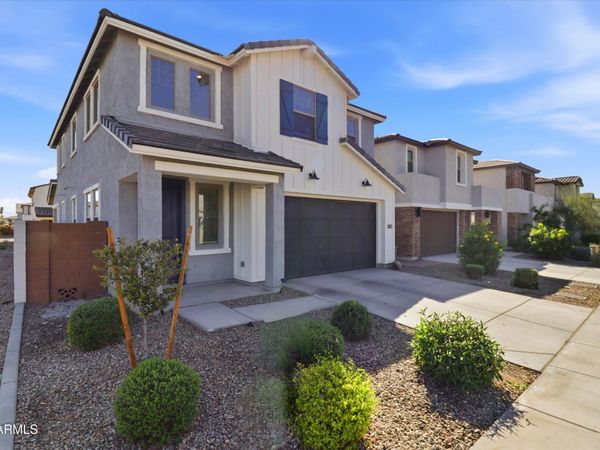 7407 W GARDENIA Avenue, Glendale, AZ 85303