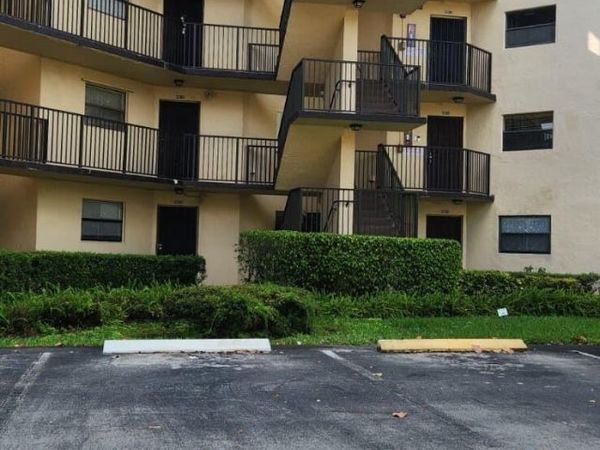6555 W Broward Boulevard, Unit 201, Plantation, FL 33317