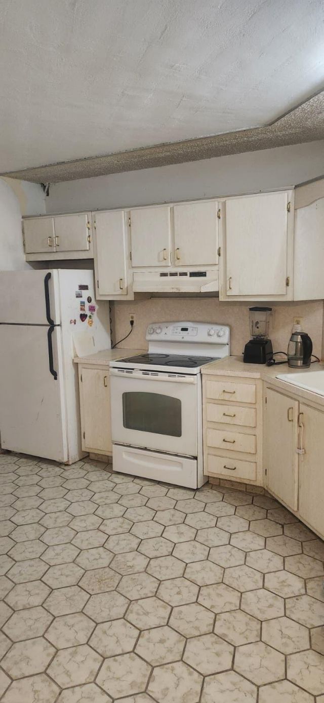 6555 W Broward Boulevard, Unit 201, Plantation, FL 33317 Photo