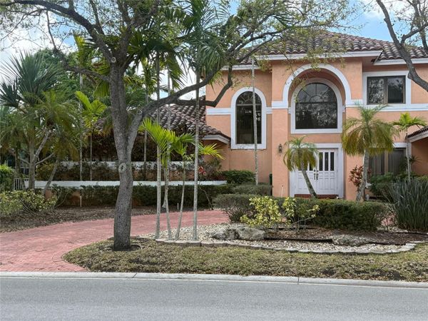 12220 Eagle Trace Blvd, Coral Springs, FL 33071