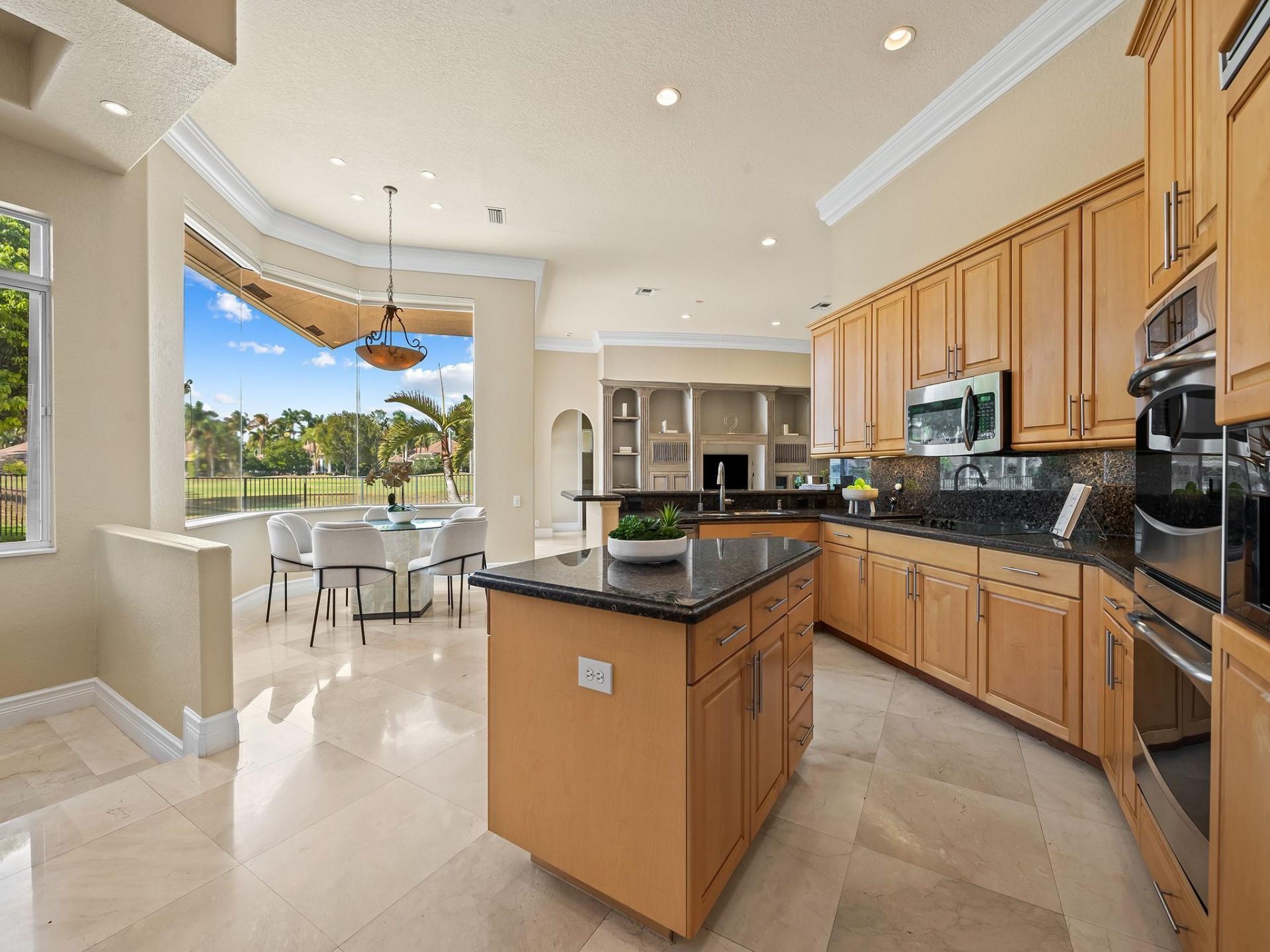 2579 Mayfair Ln, Weston, FL 33327 Photo