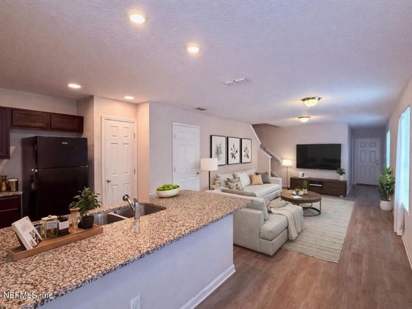 8814 DANDY Avenue, Jacksonville, FL 32211