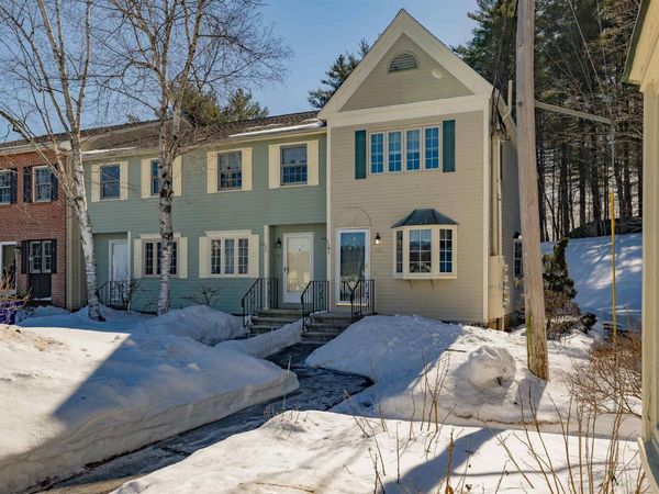 521 Fox Hollow Drive, Hudson, NH 03051