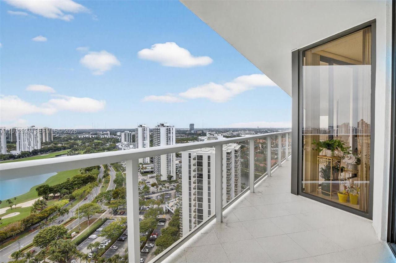 20281 E Country Club Dr, Unit 2403, Aventura, FL 33180 Photo