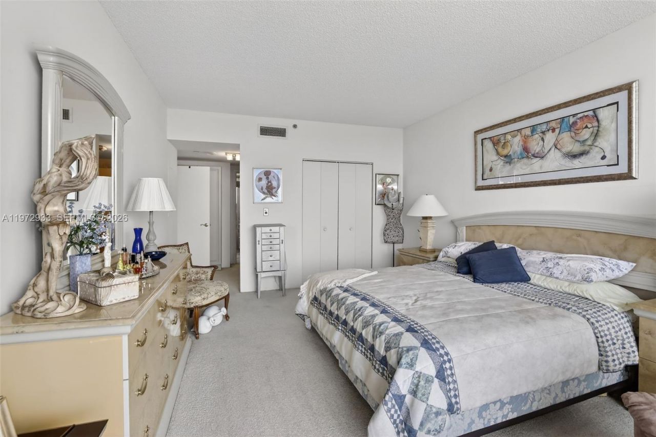 20281 E Country Club Dr, Unit 2403, Aventura, FL 33180 Photo