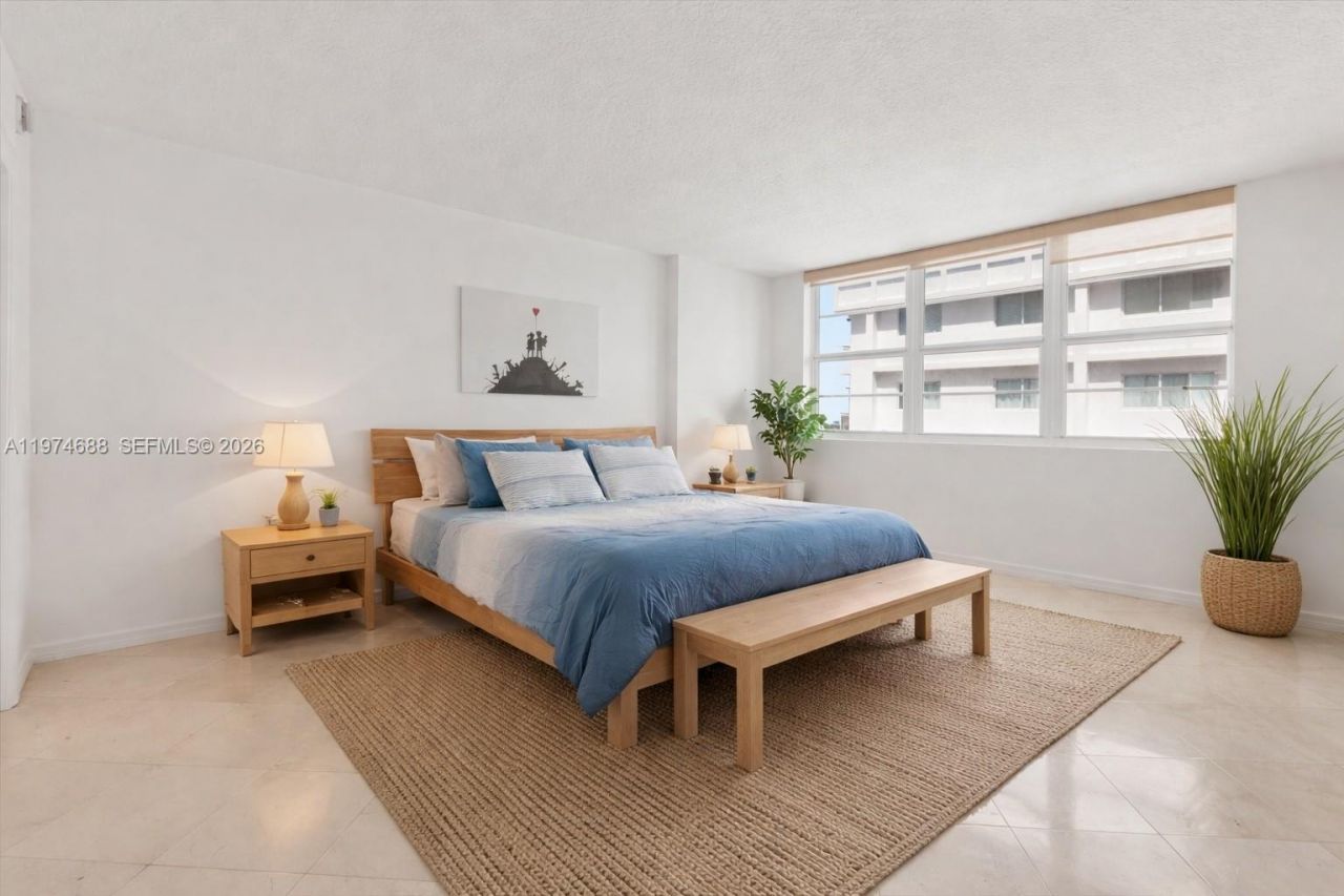 6917 Collins Ave, Unit 1512, Miami Beach, FL 33141 Photo