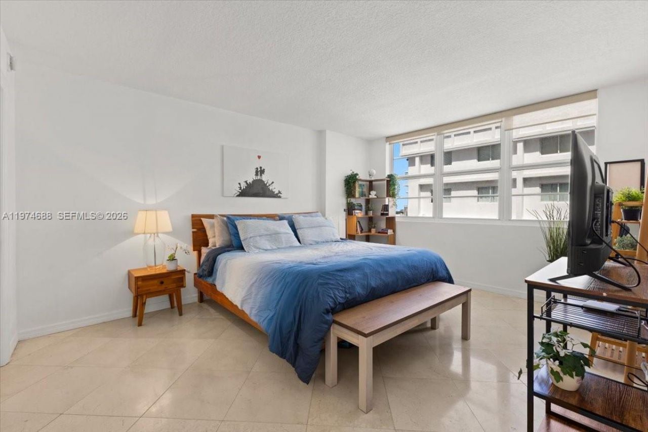 6917 Collins Ave , Unit 1512, Miami Beach, FL 33141 Photo