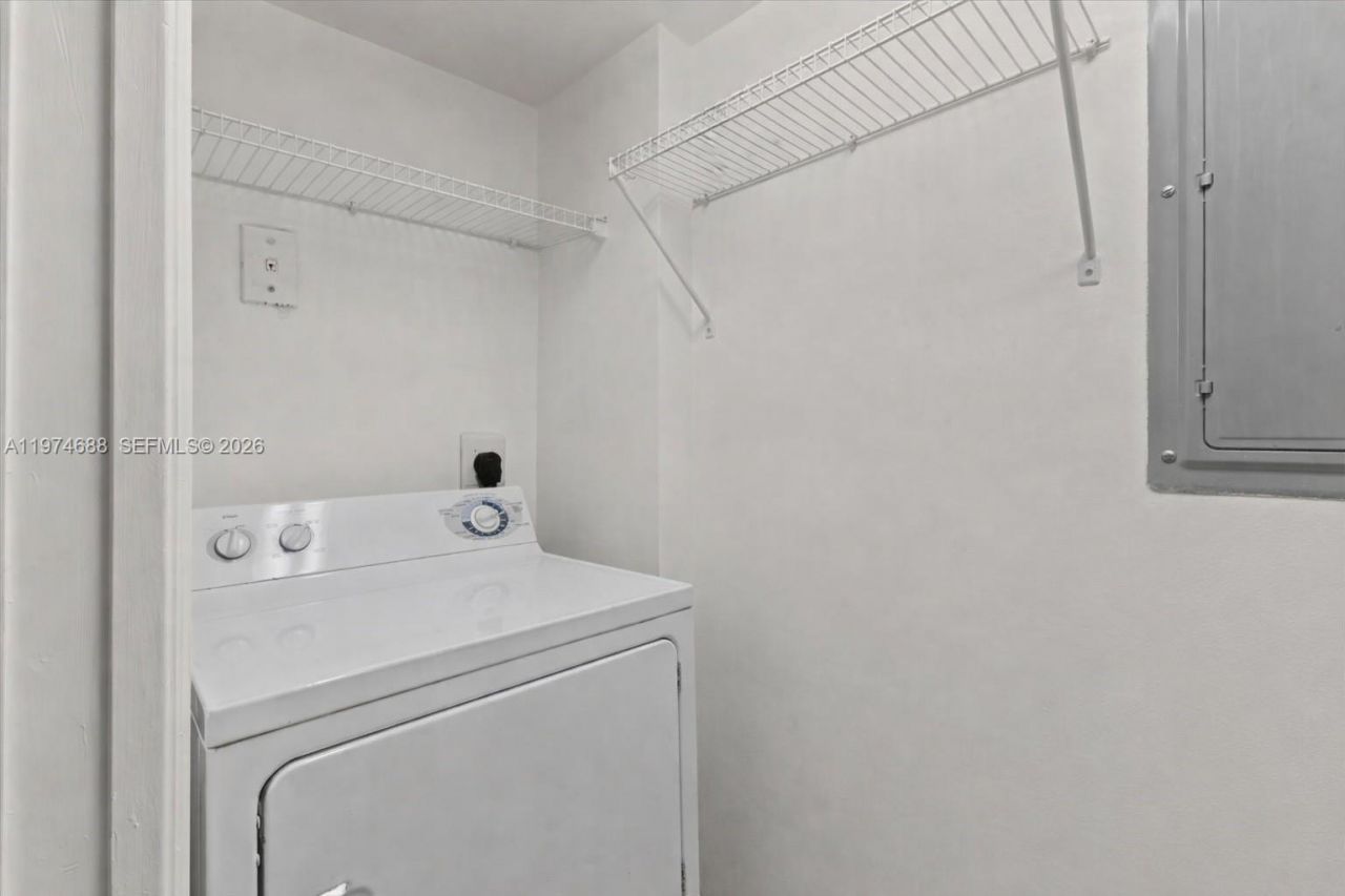 6917 Collins Ave, Unit 1512, Miami Beach, FL 33141 Photo