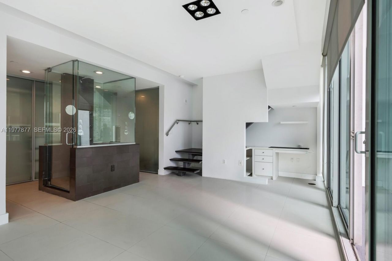 1040 Biscayne Blvd, Unit 4208, Miami, FL 33132 Photo