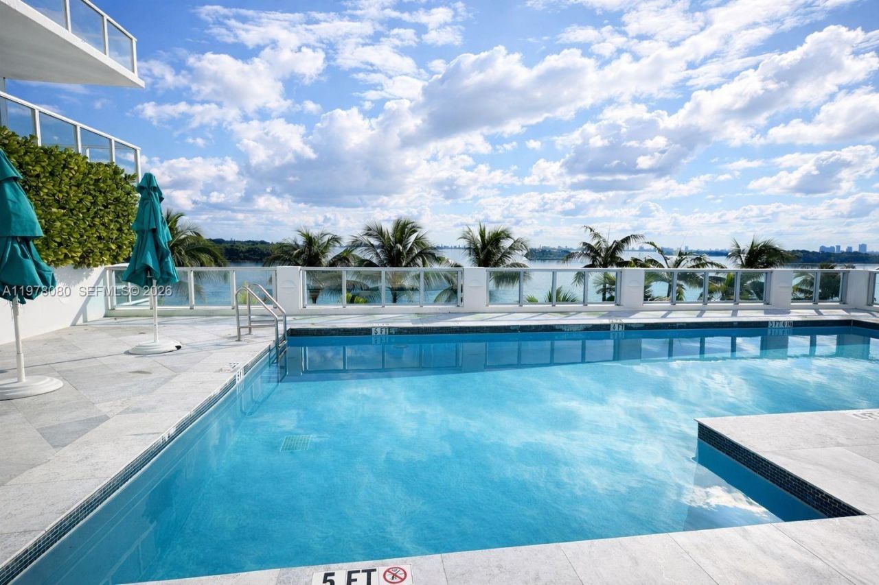 720 NE 62nd St, Unit 403, Miami, FL 33138 Photo