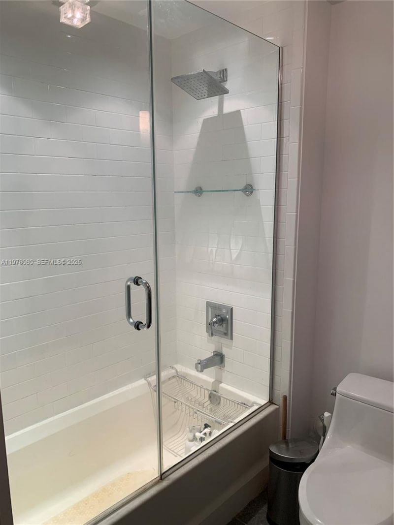 720 NE 62nd St, Unit 403, Miami, FL 33138 Photo