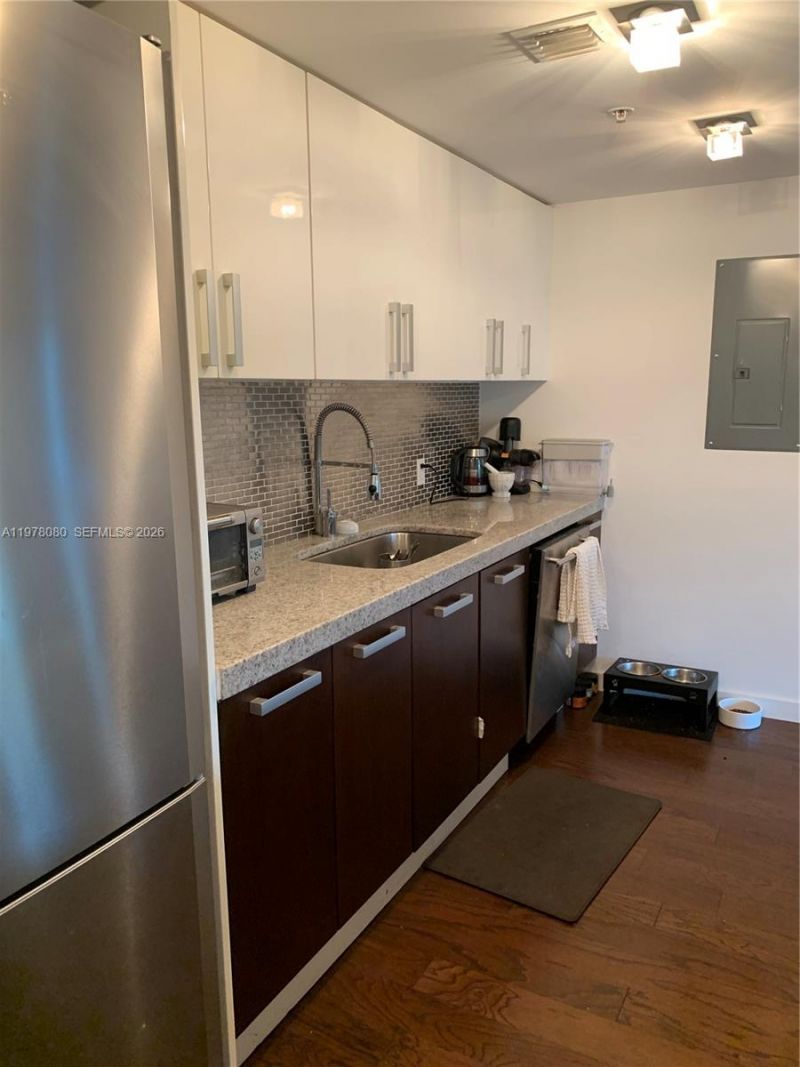 720 NE 62nd St, Unit 403, Miami, FL 33138 Photo