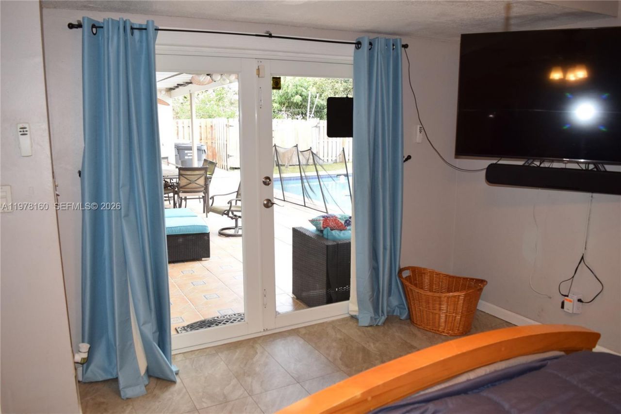 5317 Van Buren St , Hollywood, FL 33021 Photo