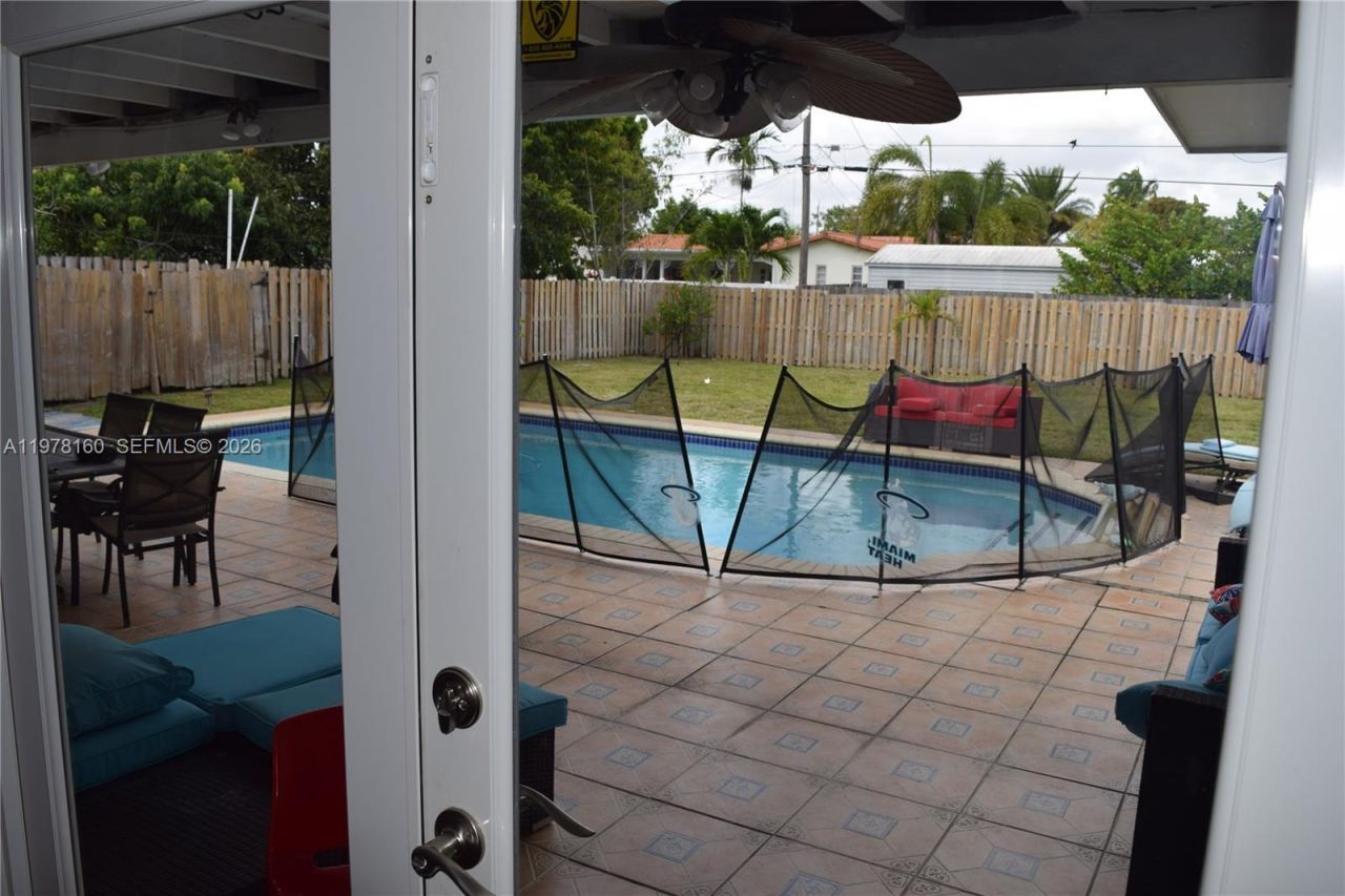 5317 Van Buren St , Hollywood, FL 33021 Photo