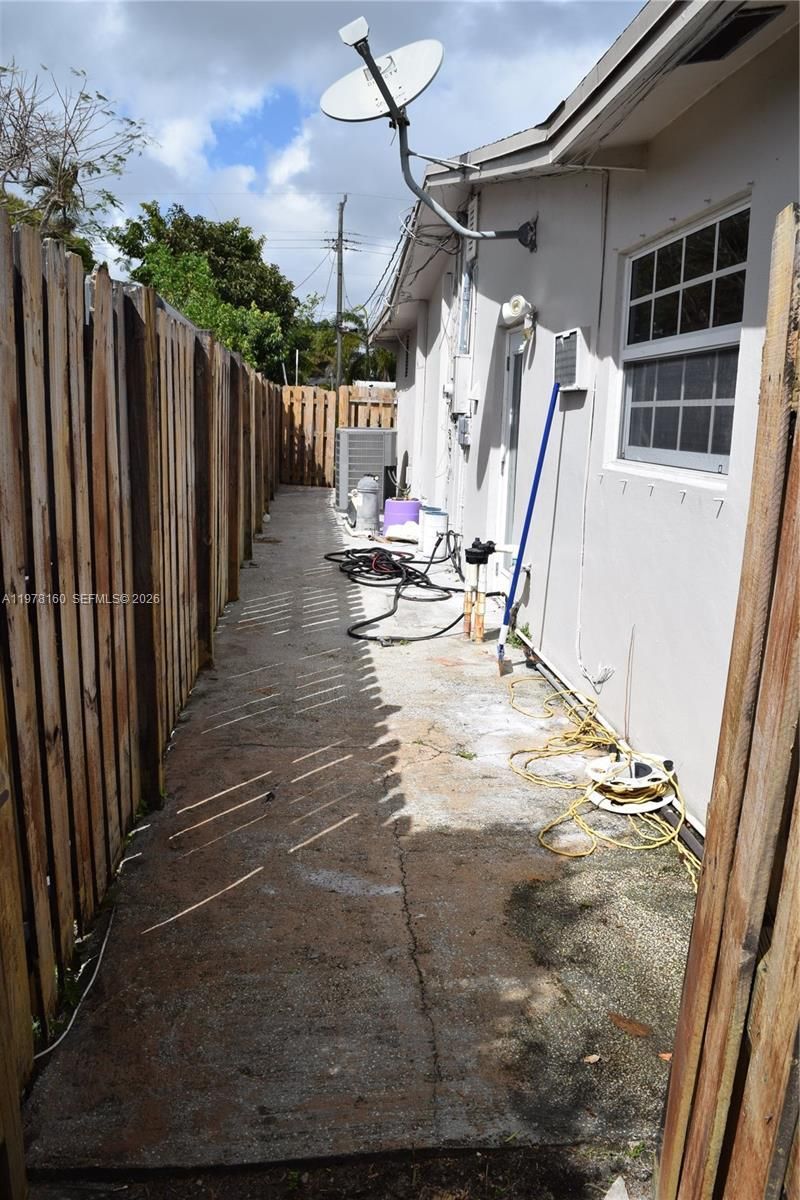 5317 Van Buren St , Hollywood, FL 33021 Photo