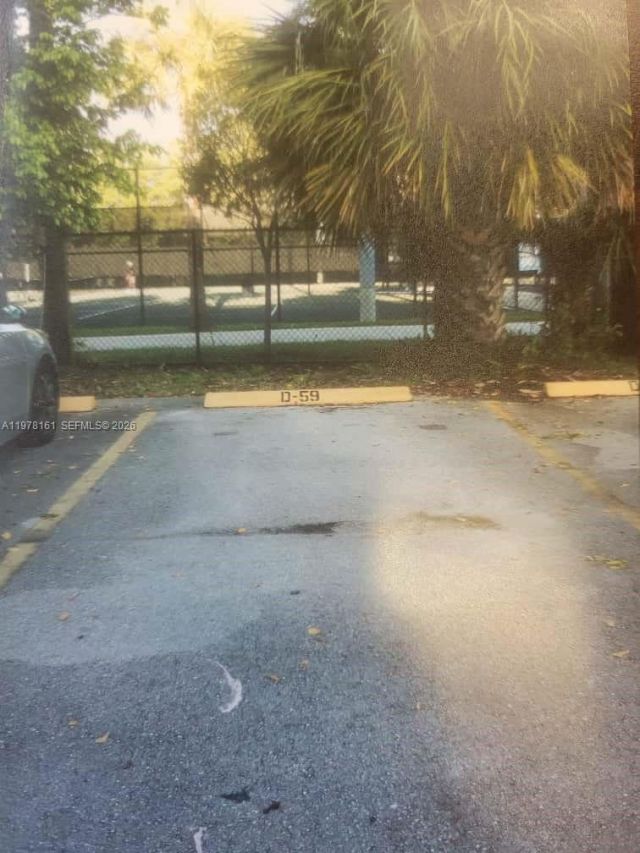 580 Egret Dr , Unit 121, Hallandale Beach, FL 33009 Photo