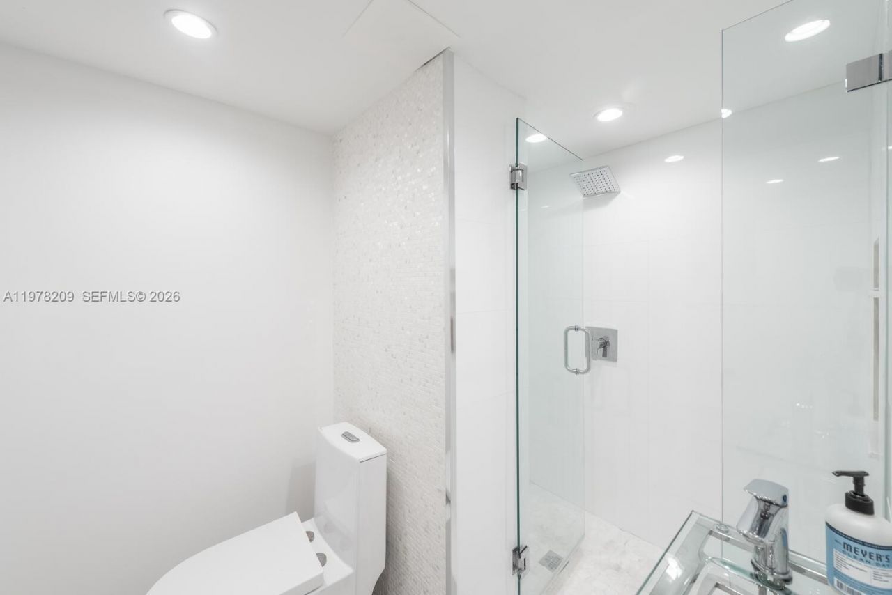 251 Galen Dr , Unit 115E, Key Biscayne, FL 33149 Photo