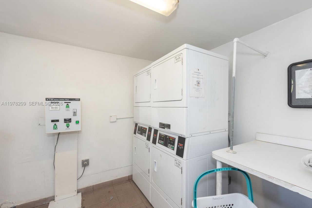 251 Galen Dr , Unit 115E, Key Biscayne, FL 33149 Photo