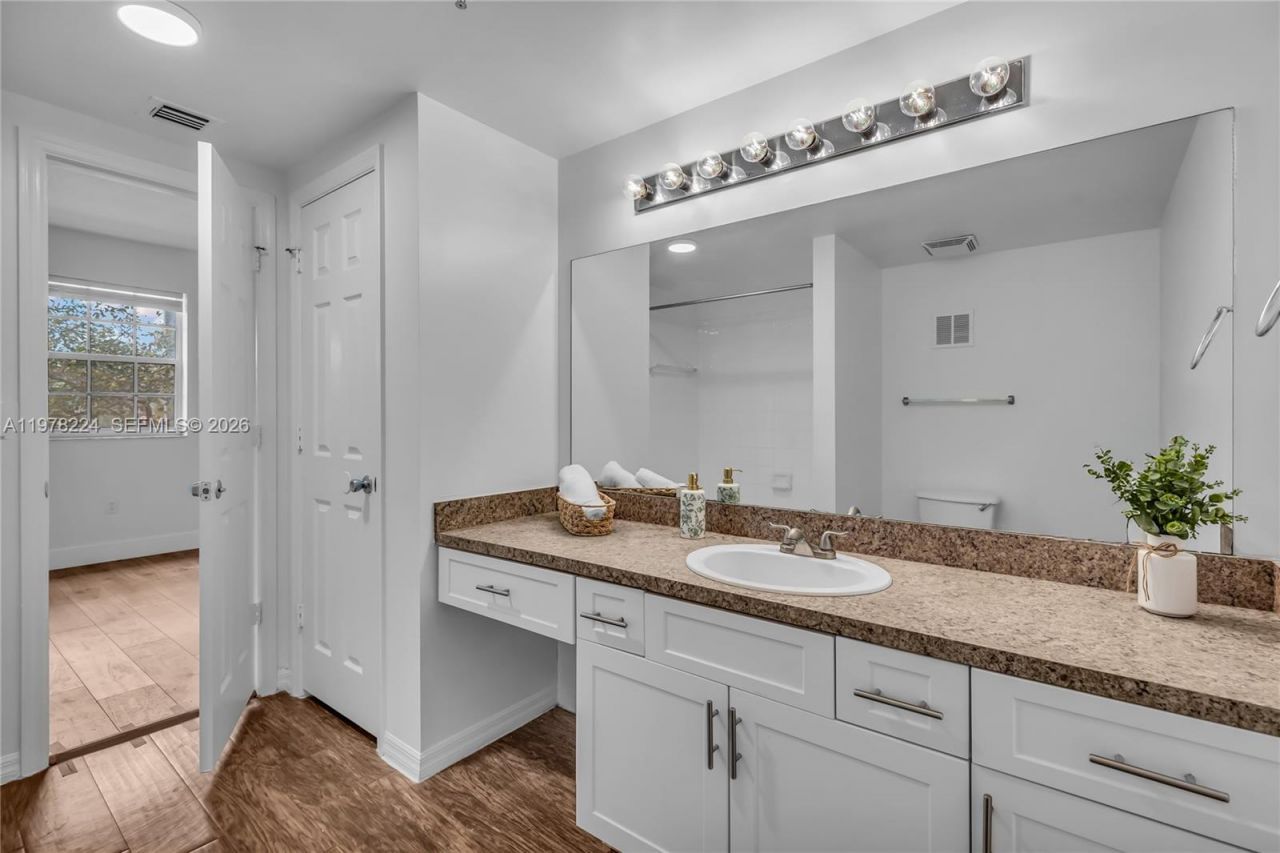 101 SW 117th Ave, Unit 7207, Pembroke Pines, FL 33025 Photo