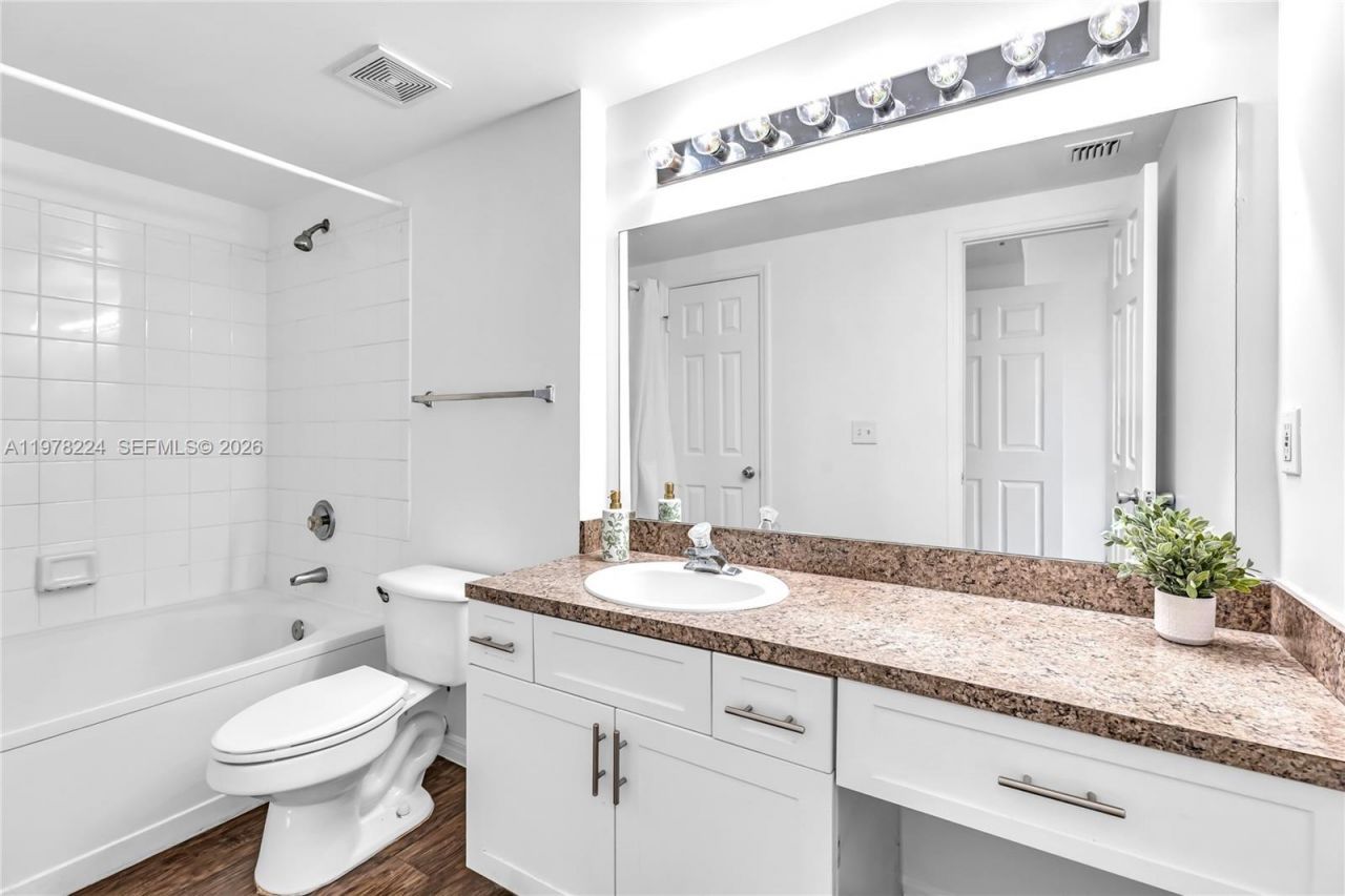 101 SW 117th Ave, Unit 7207, Pembroke Pines, FL 33025 Photo