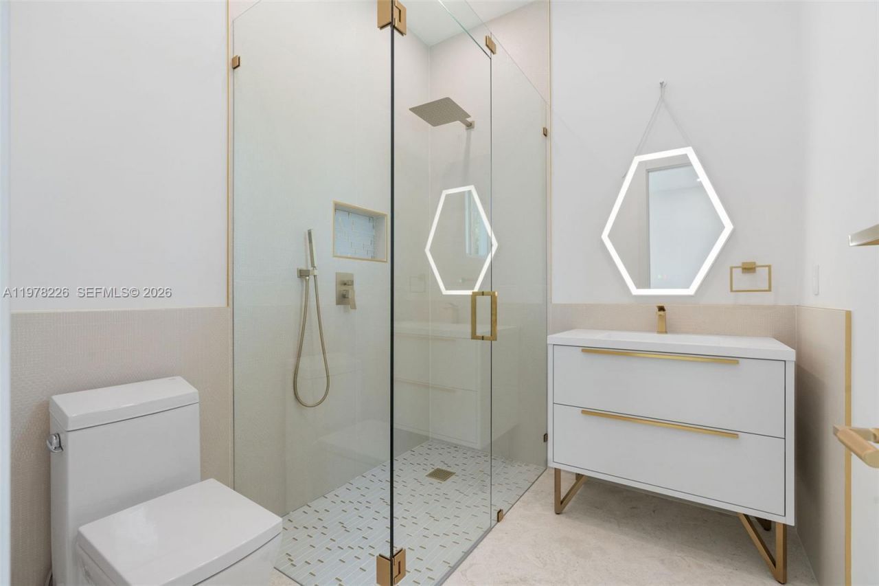 114 Royal Ln , Islamorada, FL 33036 Photo