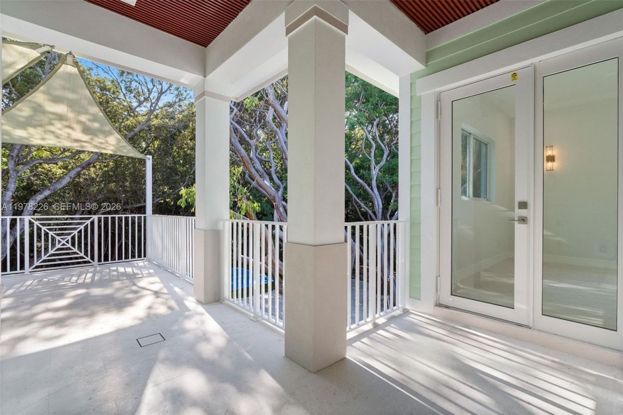 114 Royal Ln , Islamorada, FL 33036 Photo