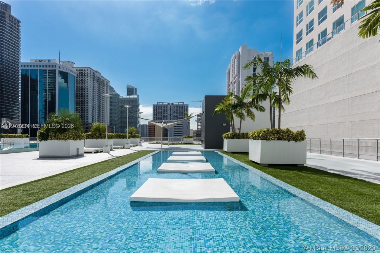 690 SW 1st Ct, Unit 2726, Miami, FL 33130 Photo