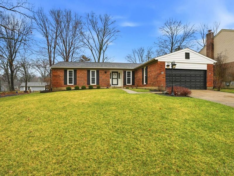 7926 Dunview Court, Anderson Twp, OH 45255 Photo 1