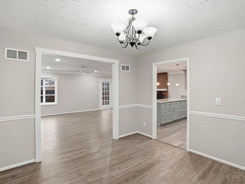 7926 Dunview Court, Anderson Twp, OH 45255 Photo 19