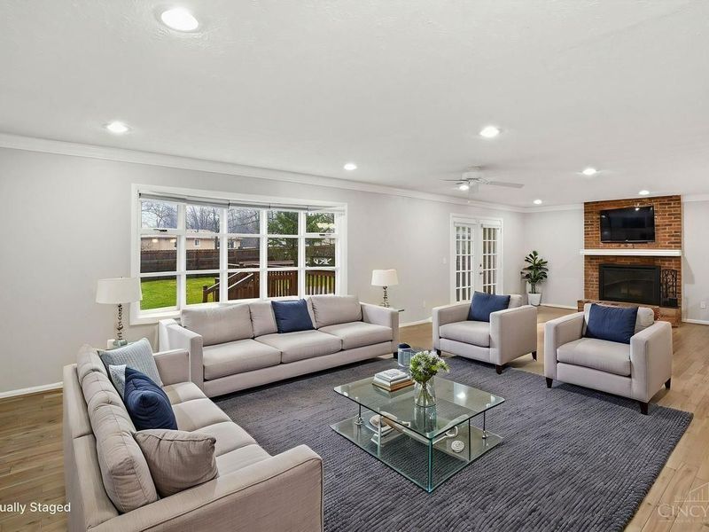 7926 Dunview Court, Anderson Twp, OH 45255 Photo 3