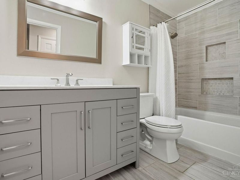 7926 Dunview Court, Anderson Twp, OH 45255 Photo 34