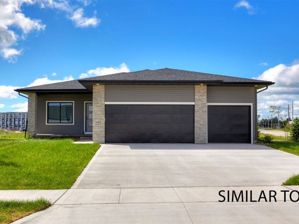 16506 Bentwood Drive, Urbandale, IA 50263