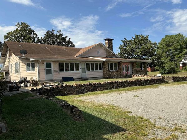 1711 Central Avenue , Hot Springs, AR 71901