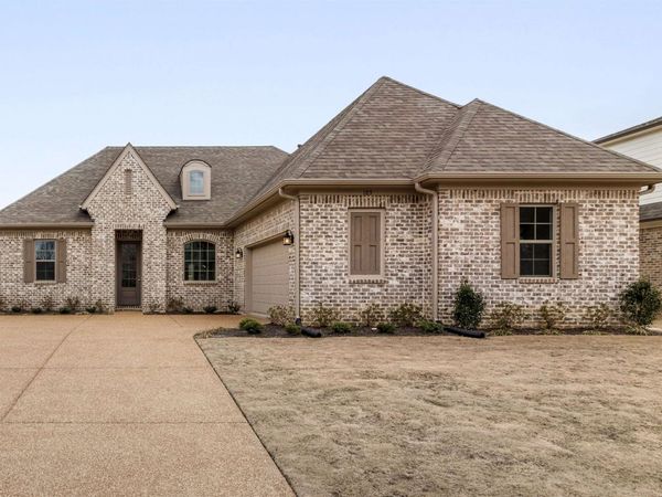 185 VALLEYVIEW LN, Oakland, TN 38060