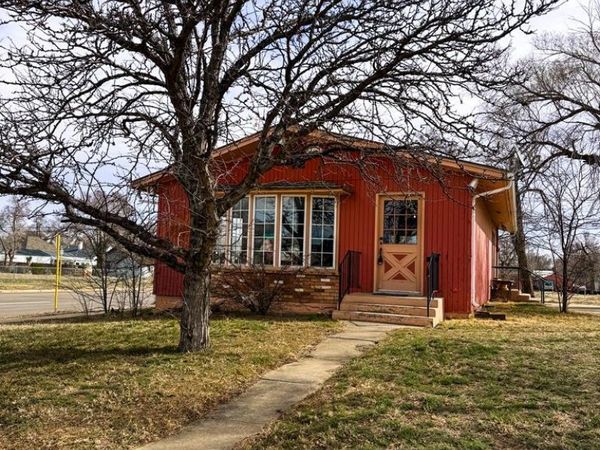 702 Grove Ave, Las Animas, CO 81054